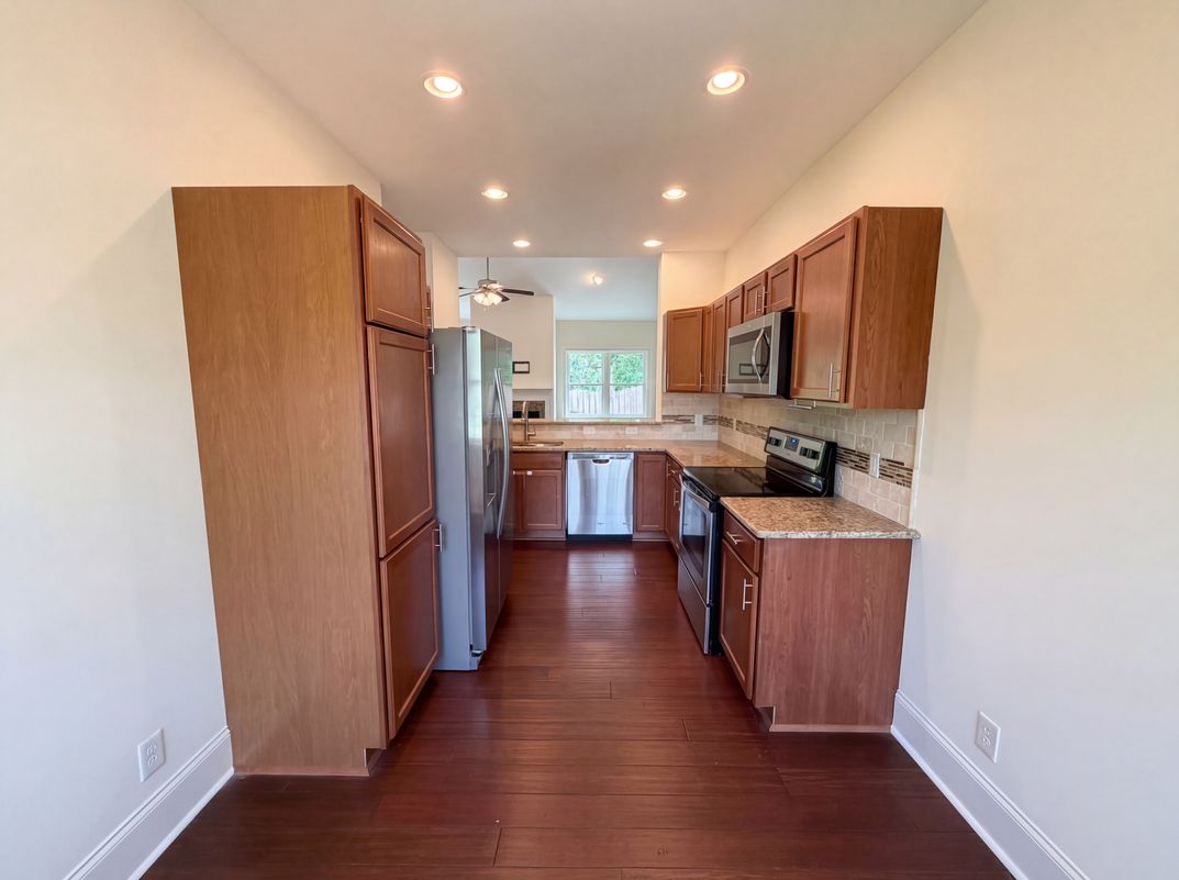 Property photo 2 of 1007 Hazel St