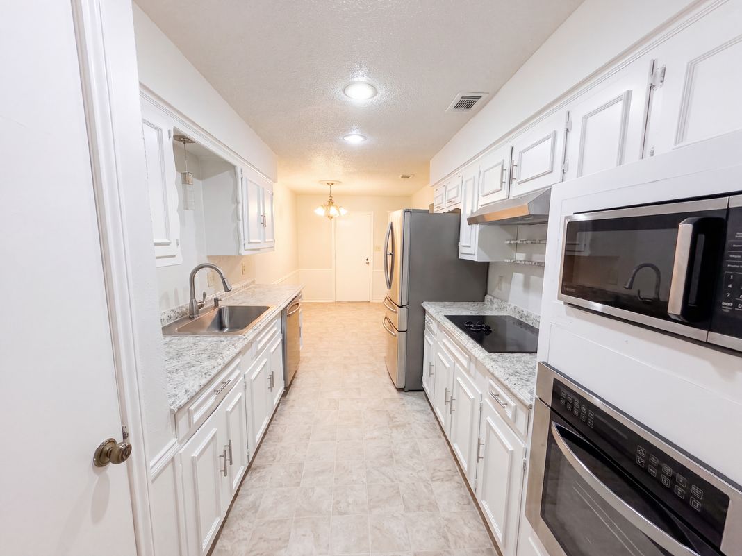 Property photo 2 of 4824 Berridge Ln
