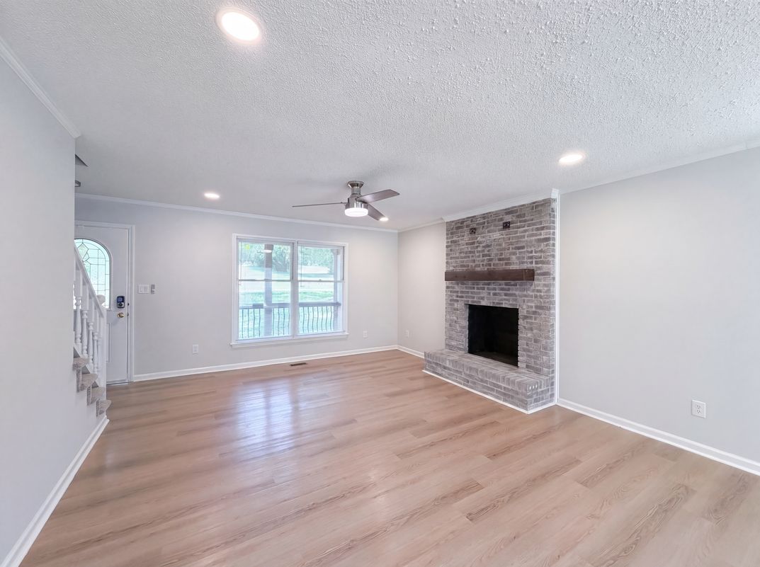 Property photo 3 of 609 Ginger Dr