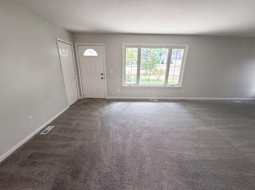 Property photo 3 of 3211 24 Mile Rd