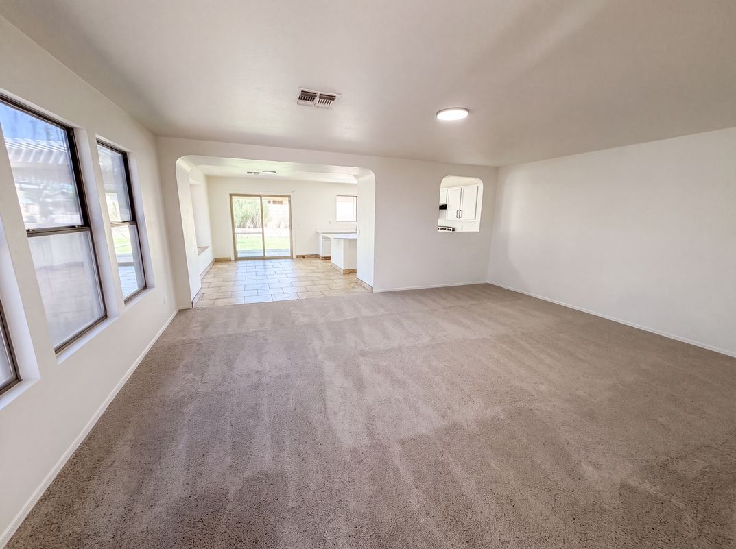 Property photo 3 of 5596 W Cortaro Crossing Dr