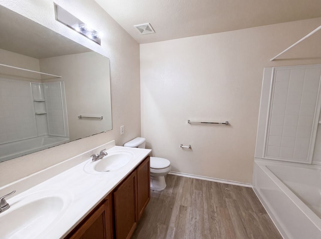 Photo 19 of 23 of 2904 Lake Vista Dr, Wylie, TX