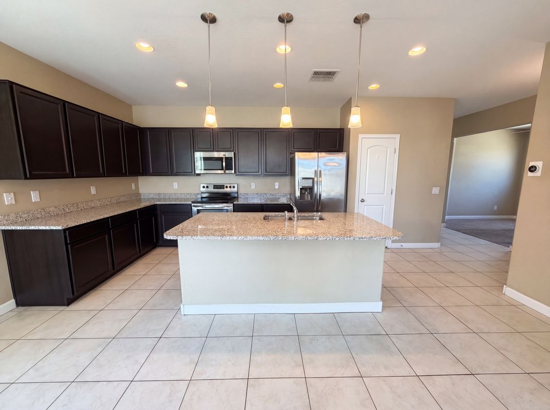 Property photo 2 of 2425 S 235th Dr