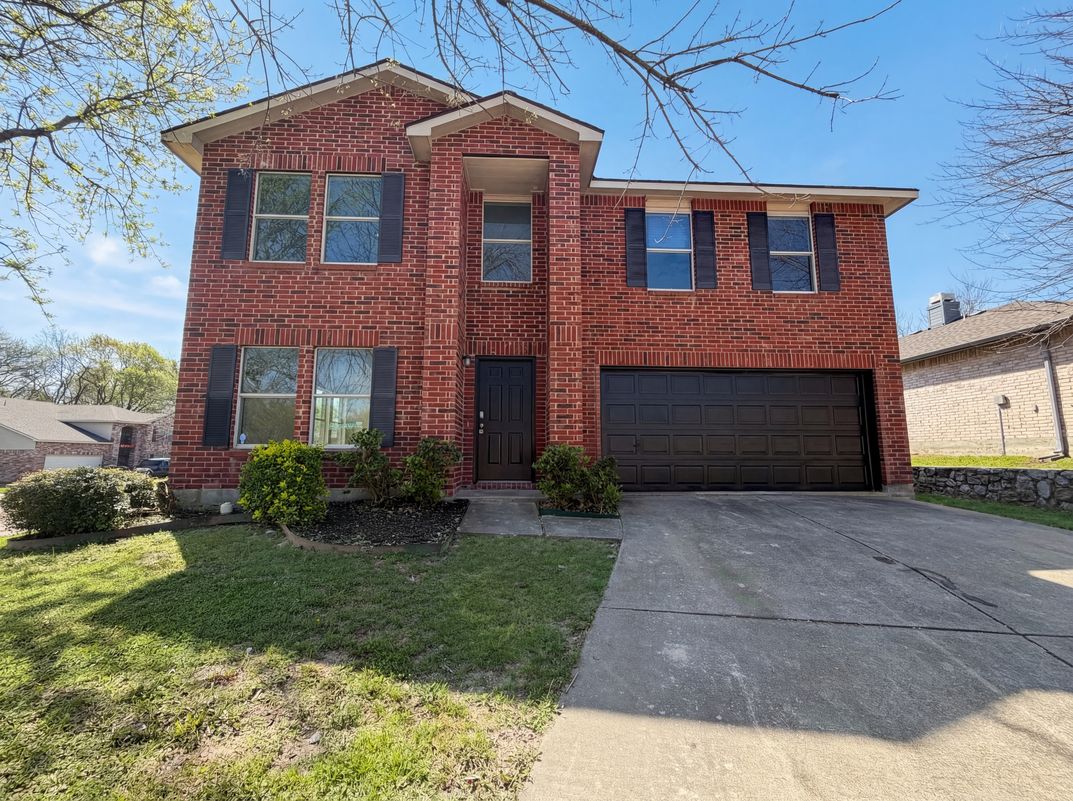 Property photo 1 of 2501 Avalon Creek Way