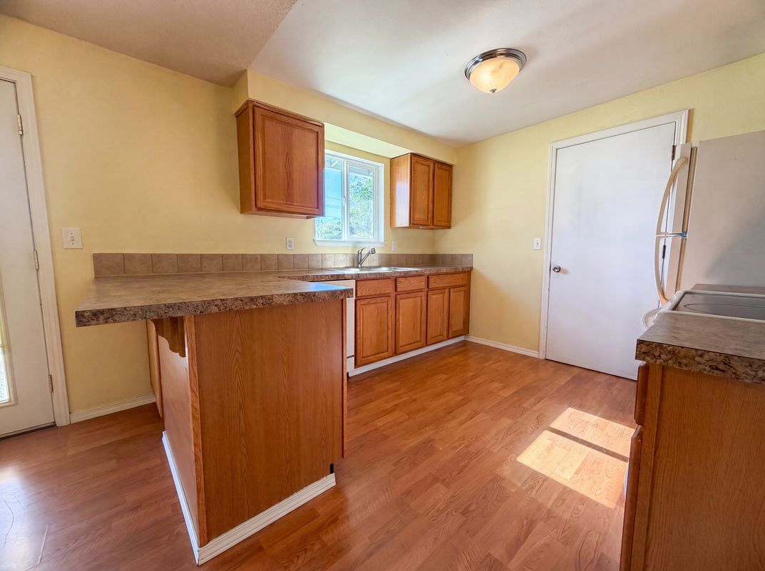 Property photo 2 of 5120 NE 139th Loop