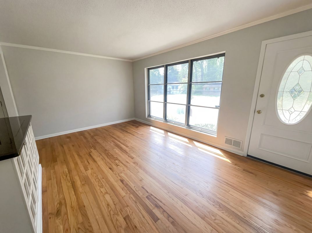 Property photo 3 of 2855 Jerome Rd