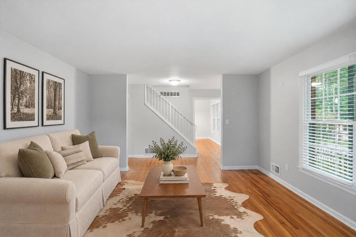 Property photo 3 of 1604 Drayton Woods Dr