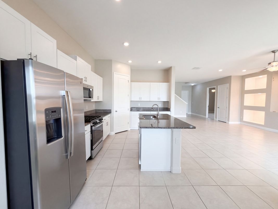 Property photo 2 of 9430 Channing Hill Dr