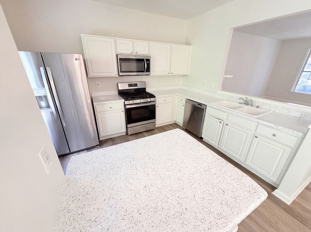 Property photo 2 of 9155 Nesbit Ferry Rd Unit 53