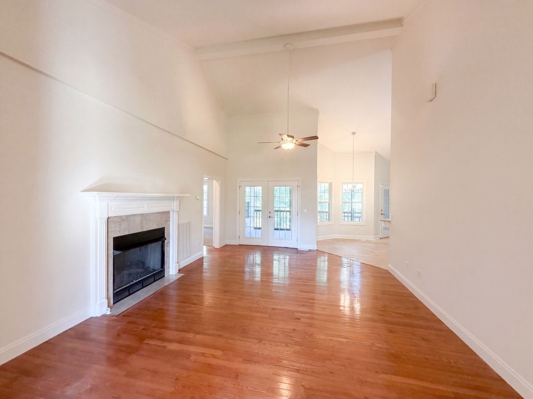 Property photo 3 of 189 Victoria Dr