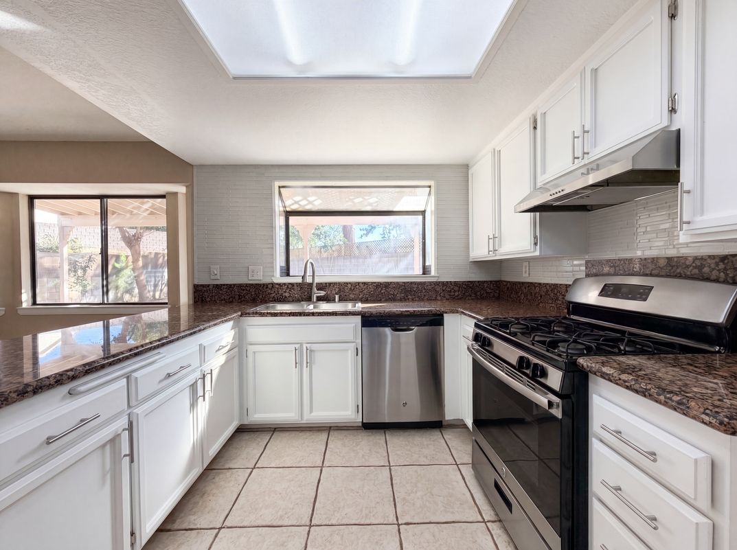Property photo 2 of 3164 Gingerwood Ln