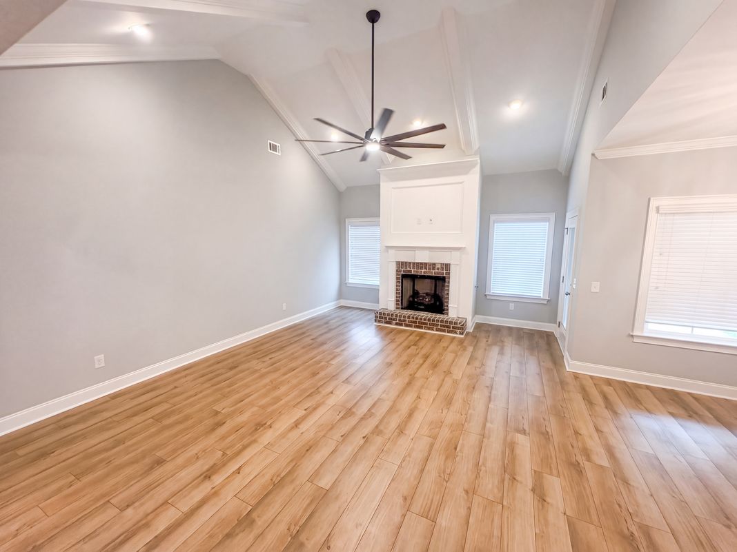 Property photo 3 of 316 Abby Ln