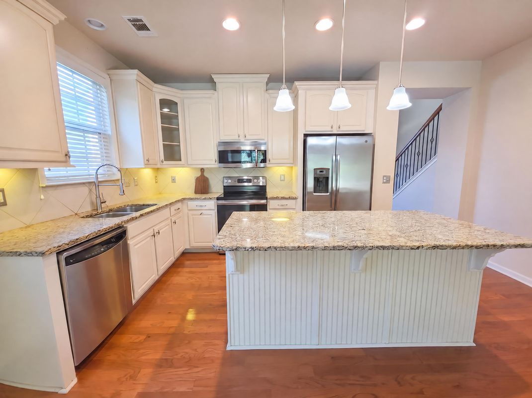 Property photo 2 of 3955 Village Estates Ct