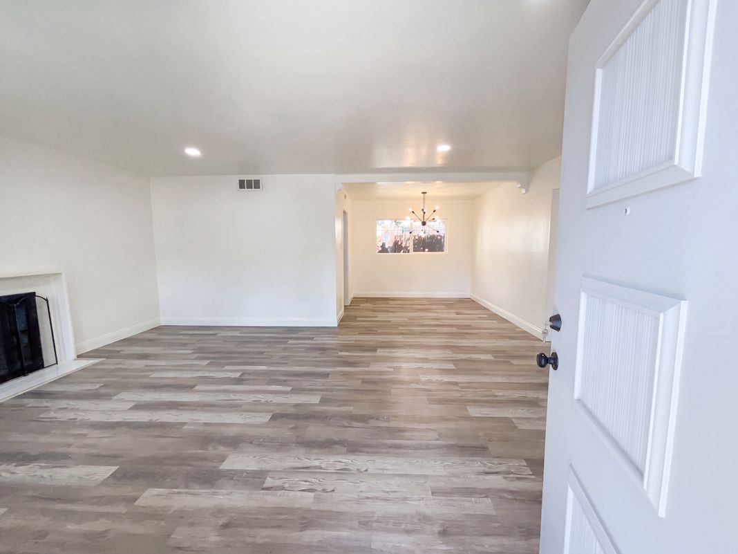 Property photo 3 of 6150 Parkoaks Dr