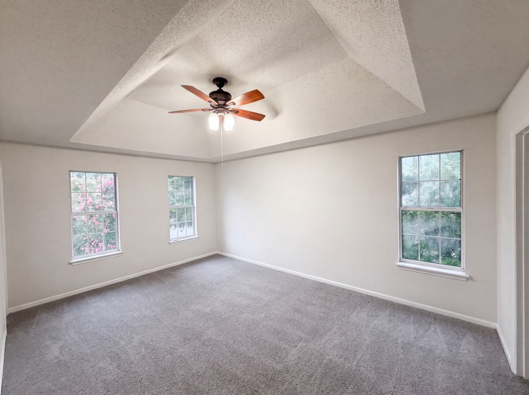 Photo 8 of 35 of 3737 Winterberry Ct NW, Concord, NC