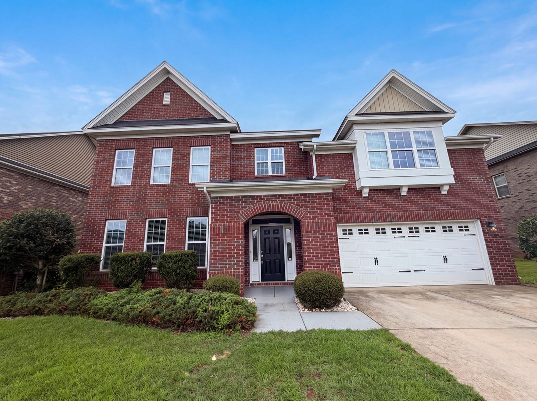 Property photo 1 of 621 Gaelens Ln