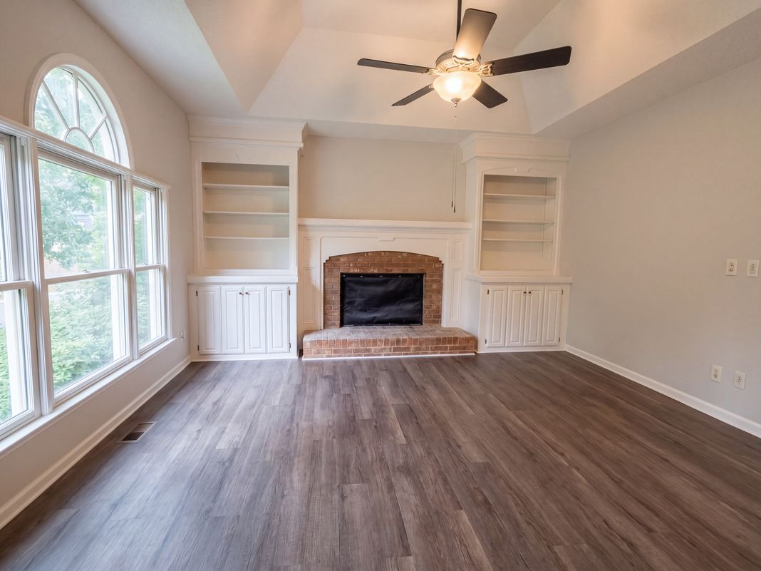 Property photo 3 of 131 Fox Chase