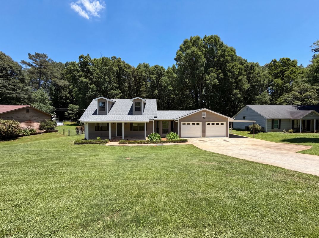 Property photo 1 of 104 Belair Ln