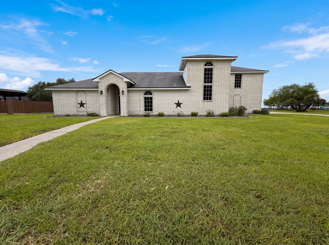 Property photo 1 of 6041 King Trl