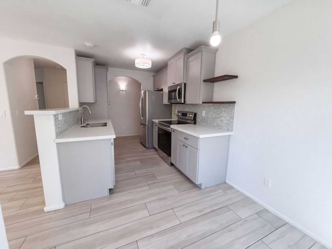 Property photo 2 of 12609 W Pasadena Ave