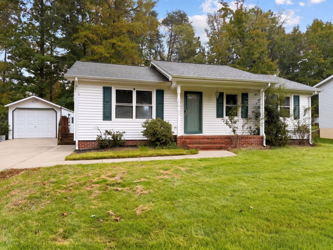 Property photo 1 of 310 Durham Dr