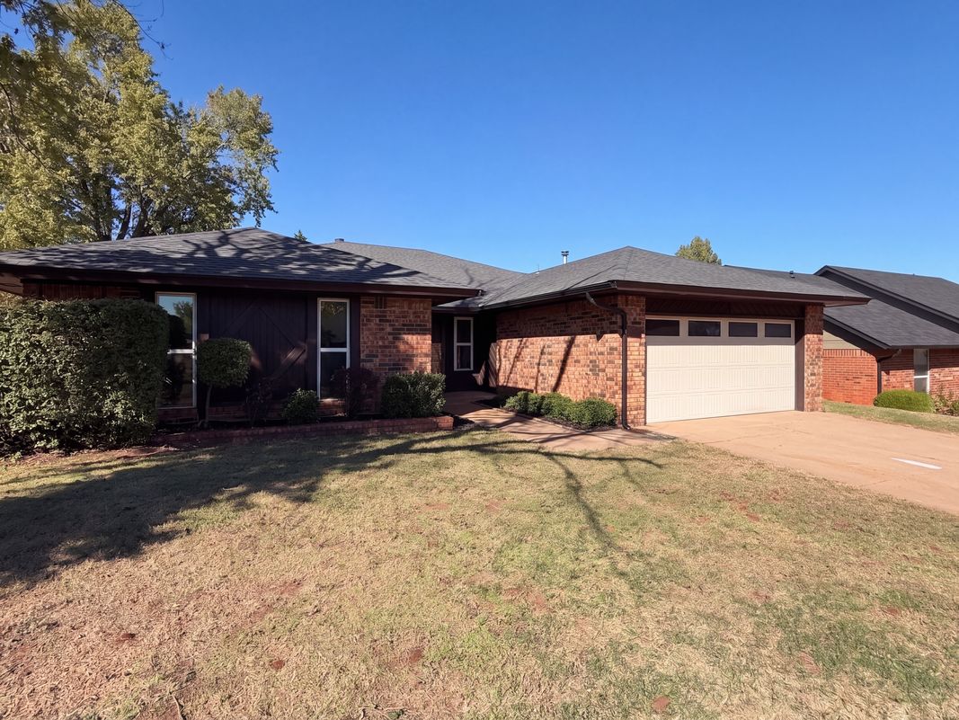 Property photo 1 of 2717 Rolling Hills Ter