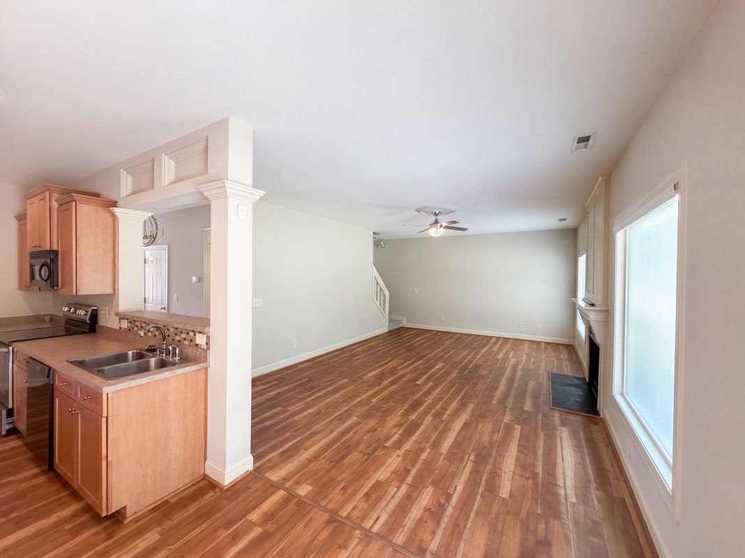Property photo 3 of 4143 White Kestrel Dr