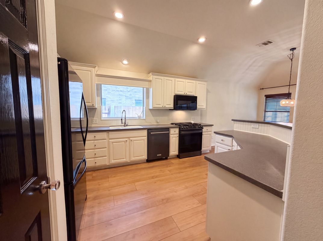 Property photo 2 of 13804 Long Shadow Dr