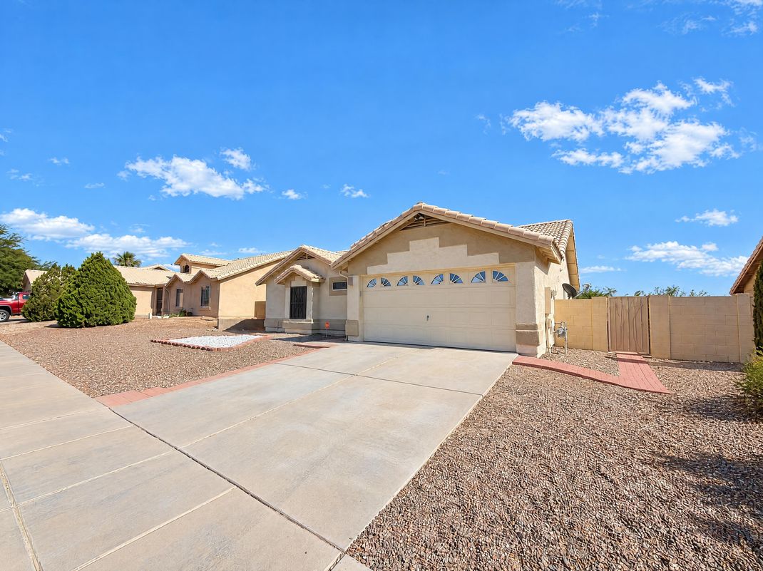 Property photo 2 of 8067 S Old Canyon Ave