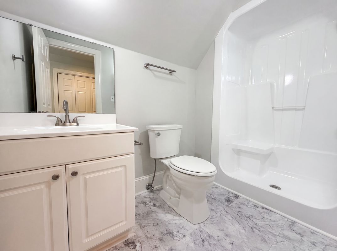 Photo 18 of 21 of 5309 Lancelot Dr, Charlotte, NC