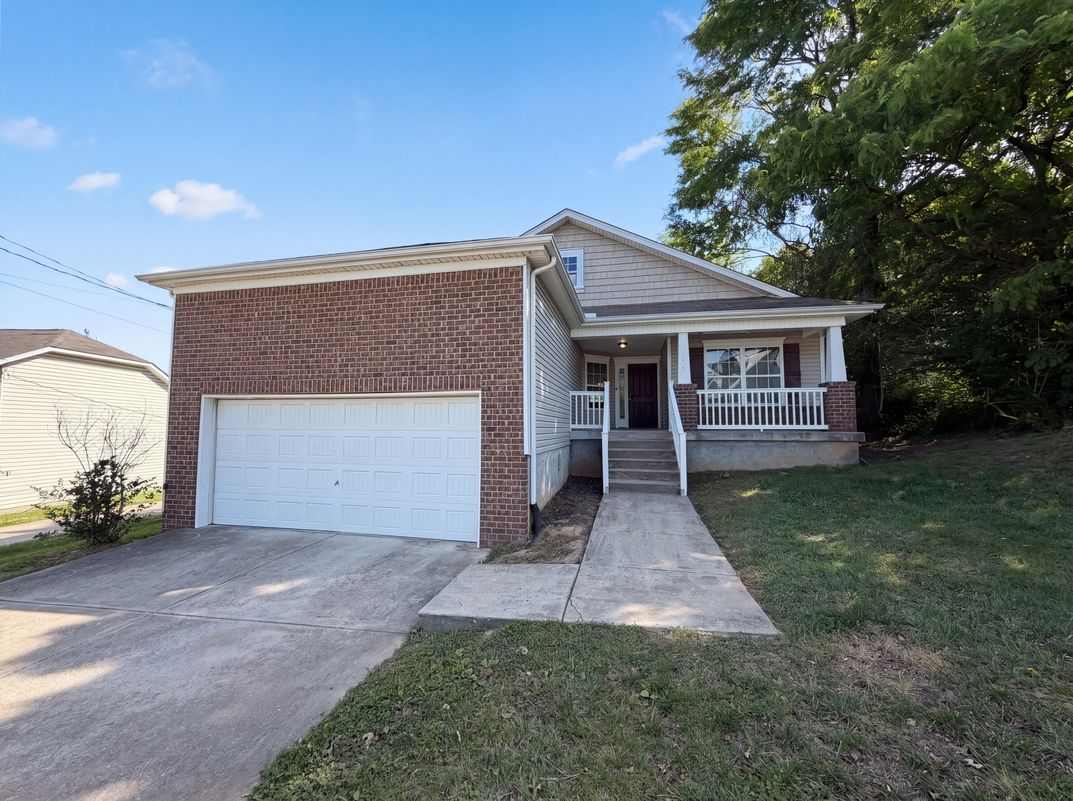 Property photo 1 of 504 Welshcrest Ct