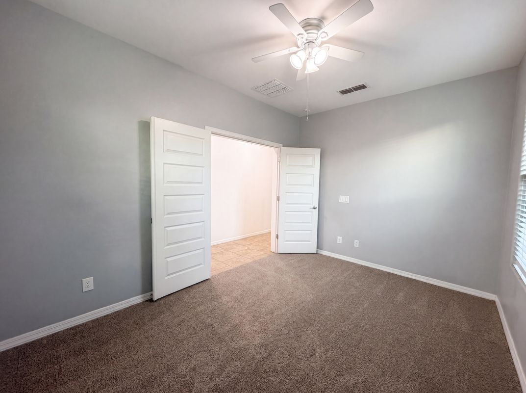 Photo 14 of 23 of 112 E Bernie Ln, Gilbert, AZ