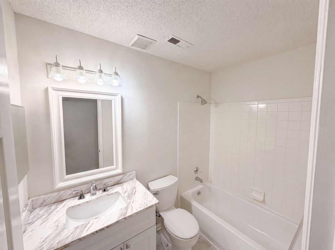 Photo 17 of 35 of 3737 Winterberry Ct NW, Concord, NC