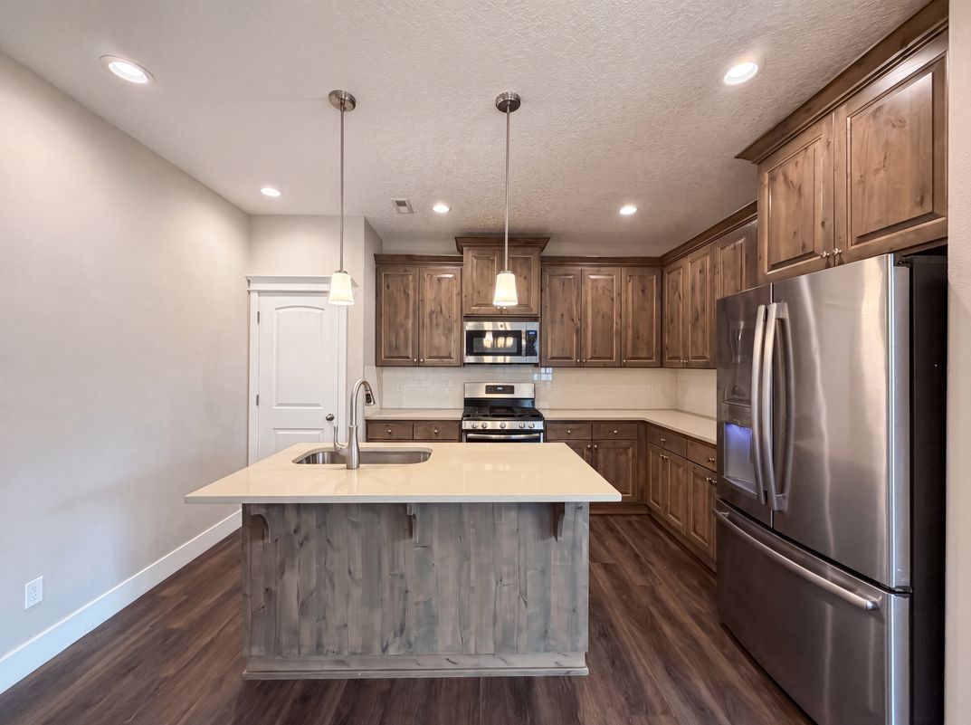 Photo 6 of 26 of 2958 SW Redmond Hill Rd, McMinnville, OR