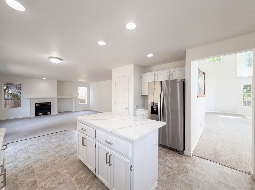 Photo 11 of 27 of 451 NW Yosemite Ter, Beaverton, OR