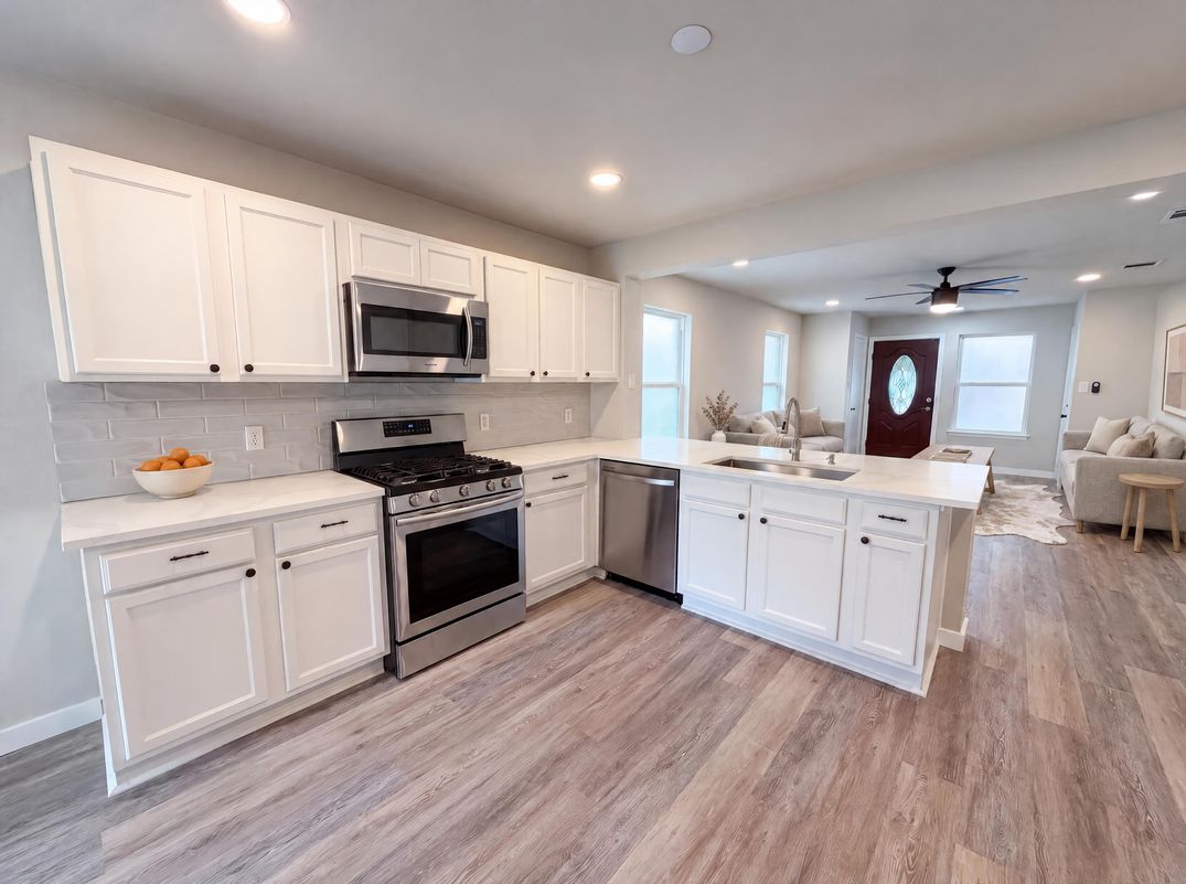 Property photo 2 of 1076 Shadow Creek Blvd