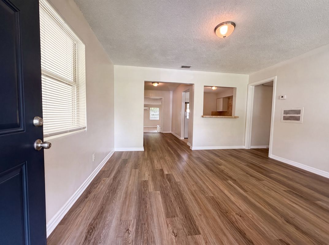 Property photo 3 of 3740 Ballejo Ct W