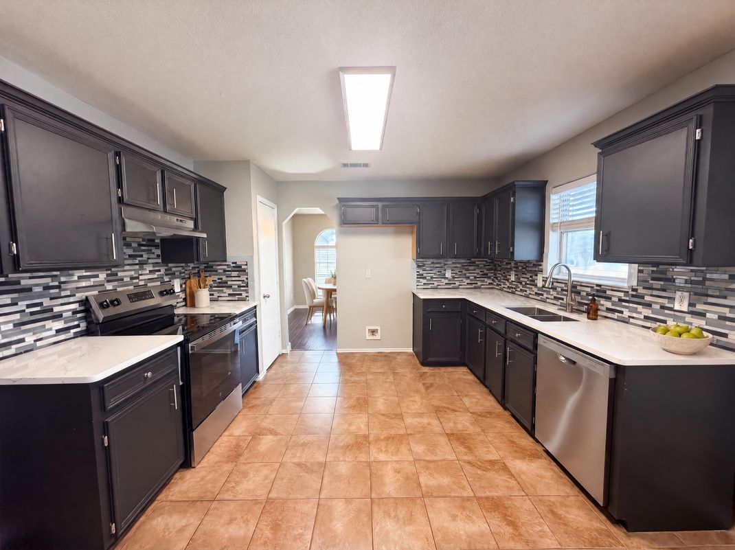 Property photo 2 of 4609 Oxford Dr