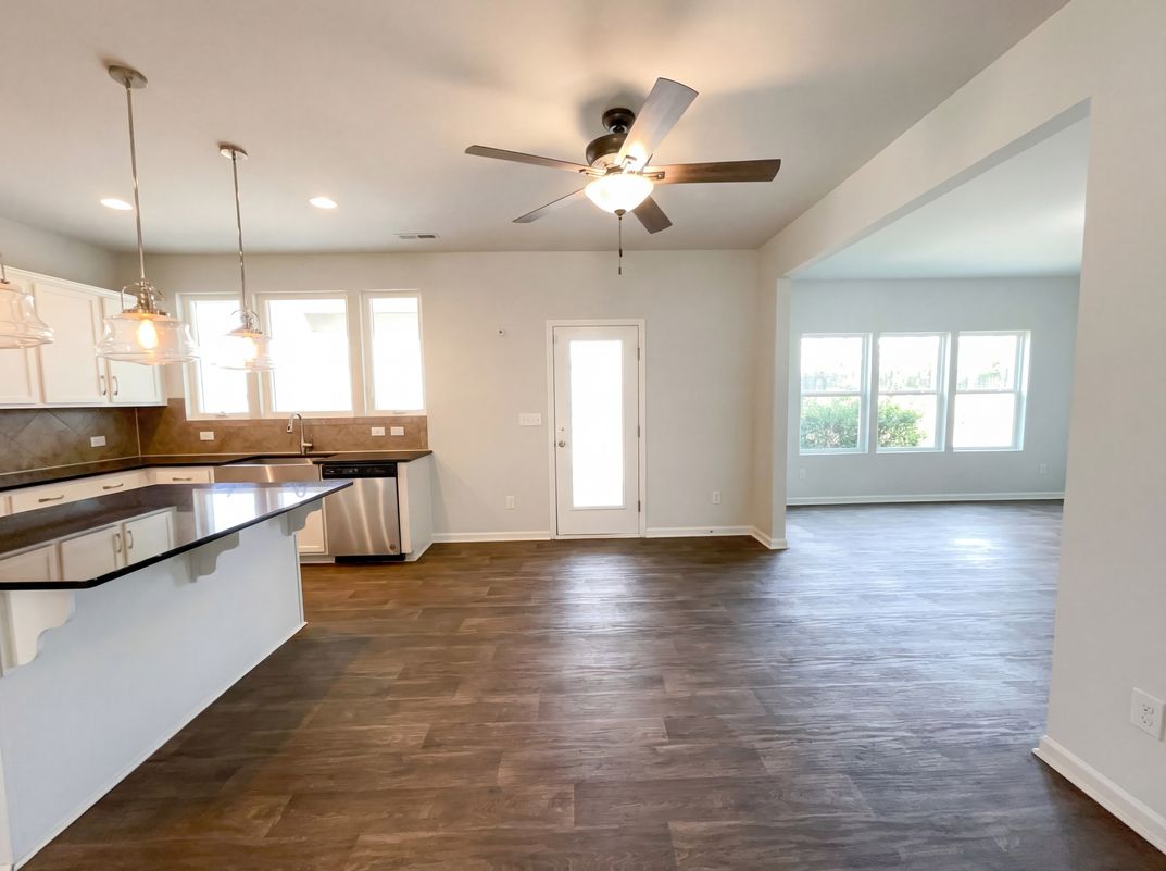 Photo 8 of 18 of 2693 Watergarden St, York, SC