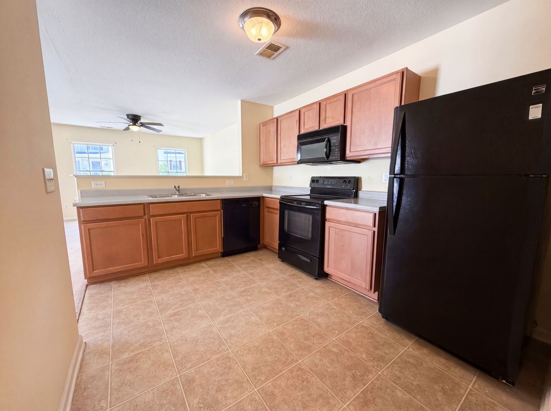 Property photo 2 of 1033 Rabon Pond Dr