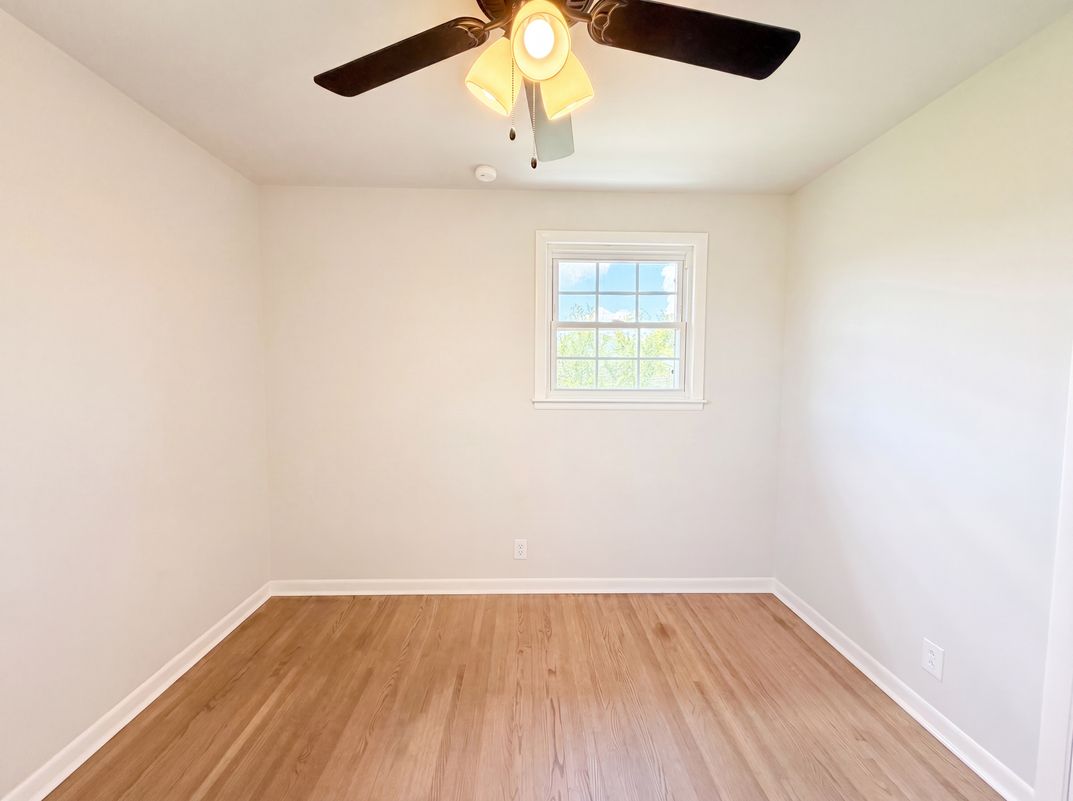 Photo 4 of 17 of 112 Norris Dr, Clarksville, TN