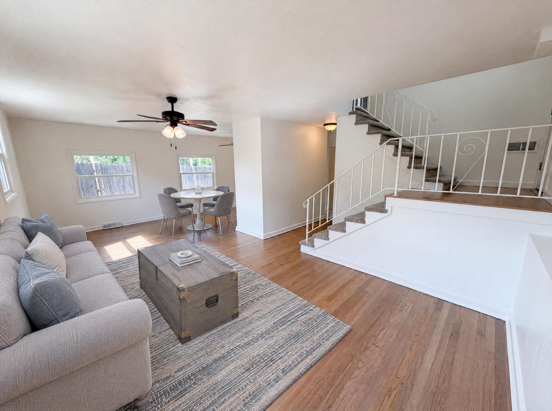 Property photo 3 of 519 N Gilbert St