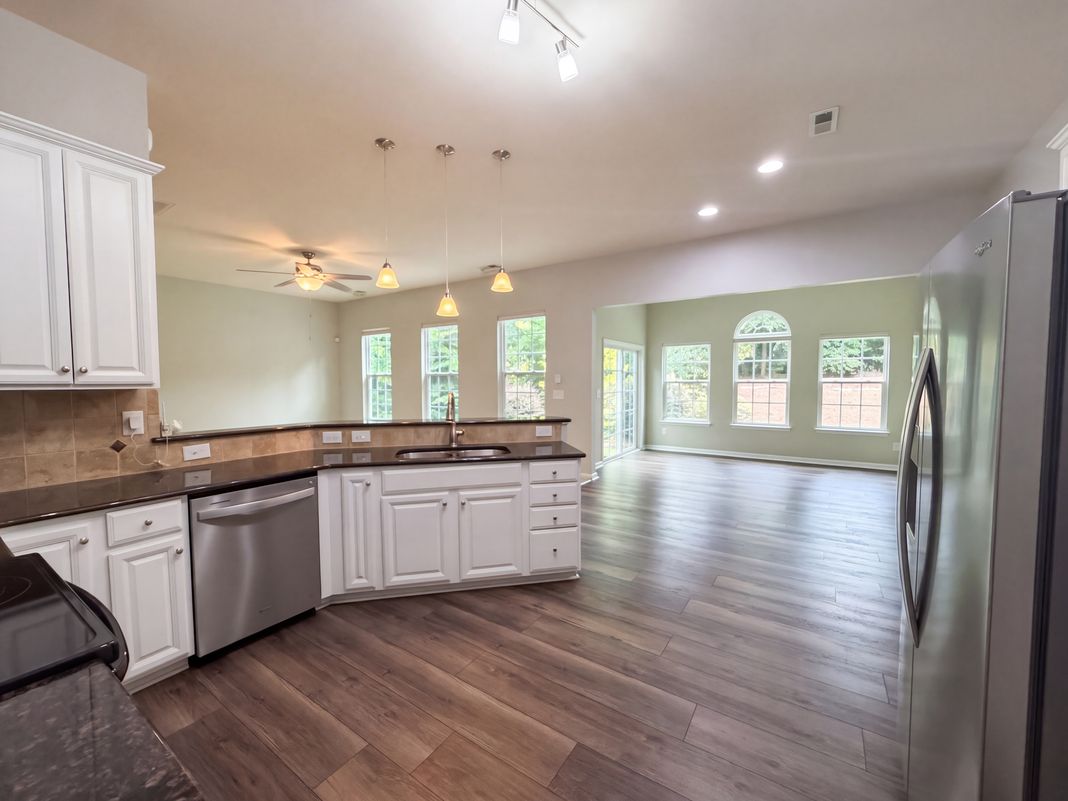 Property photo 2 of 4018 Harmattan Dr