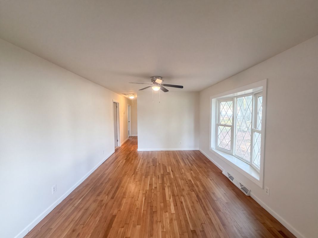 Property photo 3 of 509 Greenbriar Rd