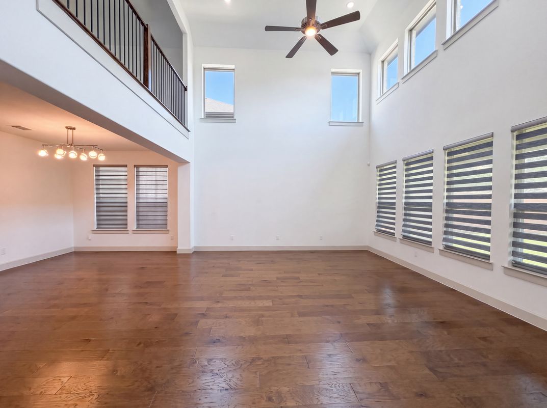 Property photo 3 of 9694 Brackenfield Ln