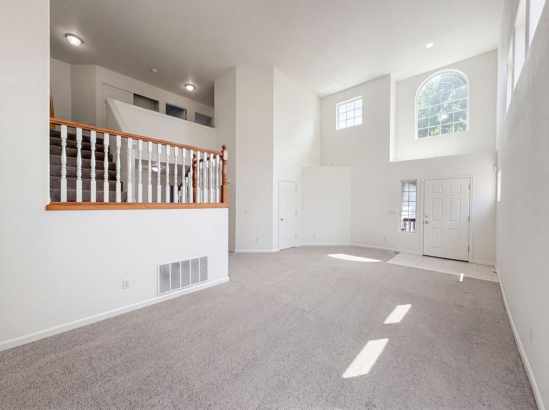 Photo 6 of 27 of 451 NW Yosemite Ter, Beaverton, OR