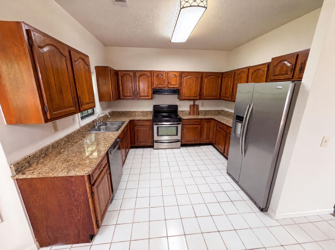Property photo 2 of 506 Mansard Walk