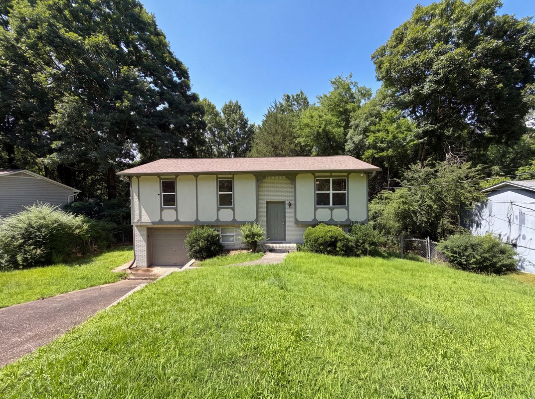 Property photo 1 of 3108 Cobblestone Dr