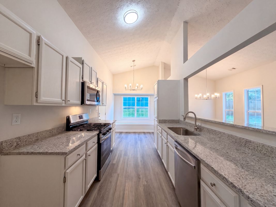 Property photo 2 of 5857 Mistyview Dr