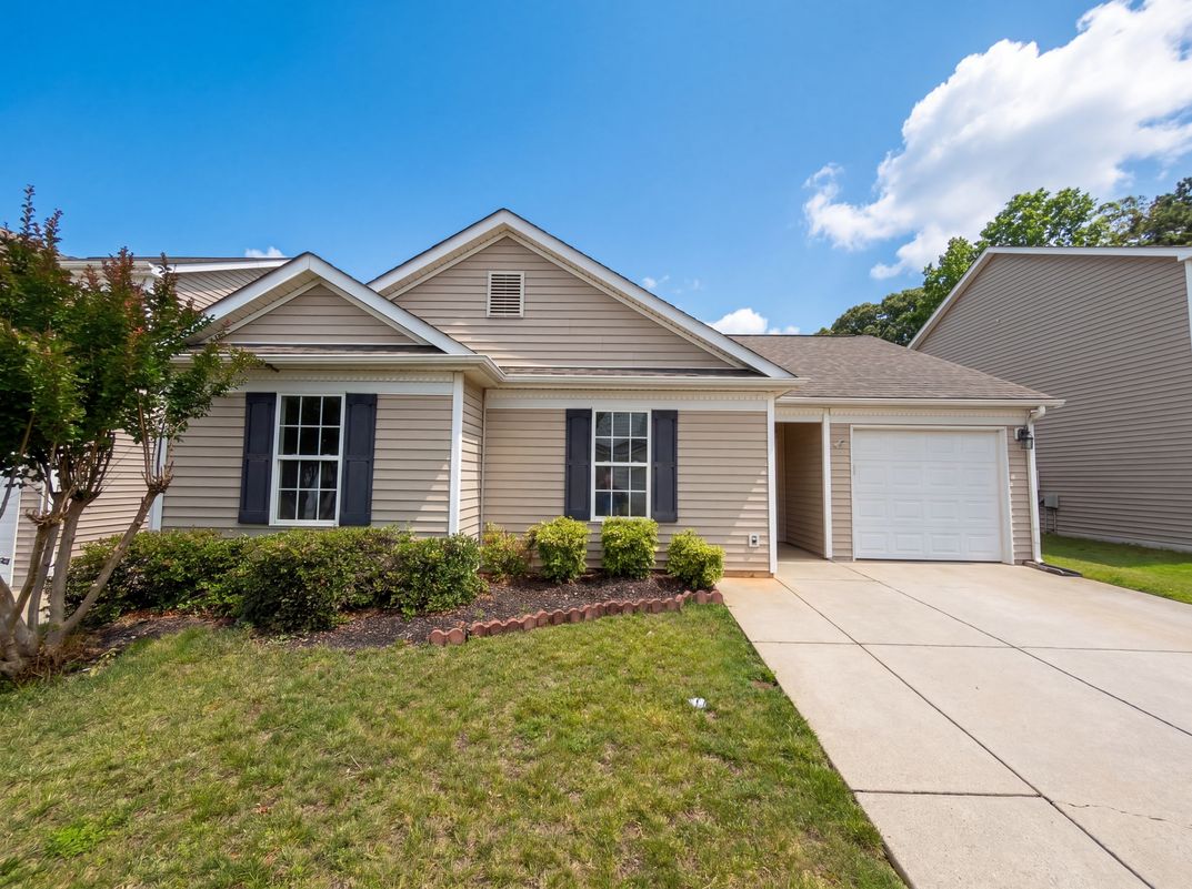 Property photo 1 of 4493 Easywater Ln